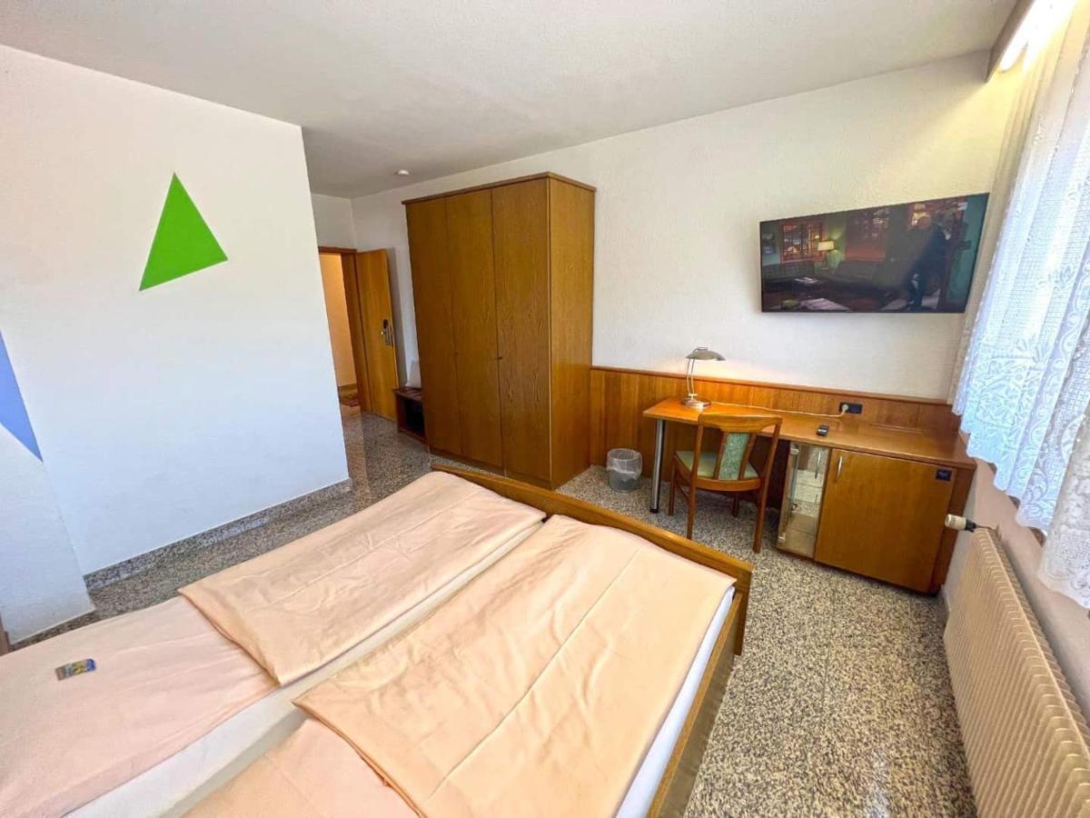Hotel Und Restaurant Nehrener Hof Екстер'єр фото