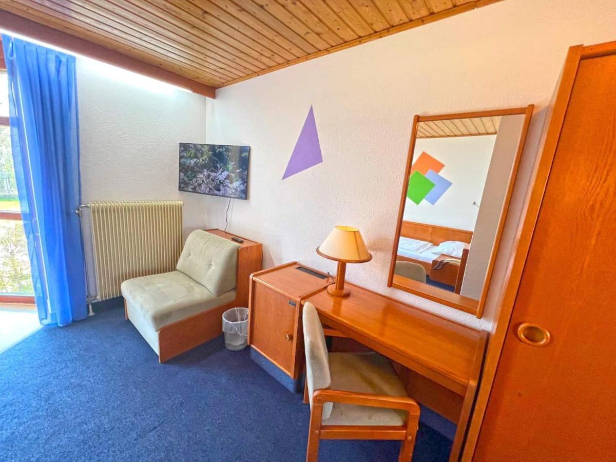 Hotel Und Restaurant Nehrener Hof Екстер'єр фото