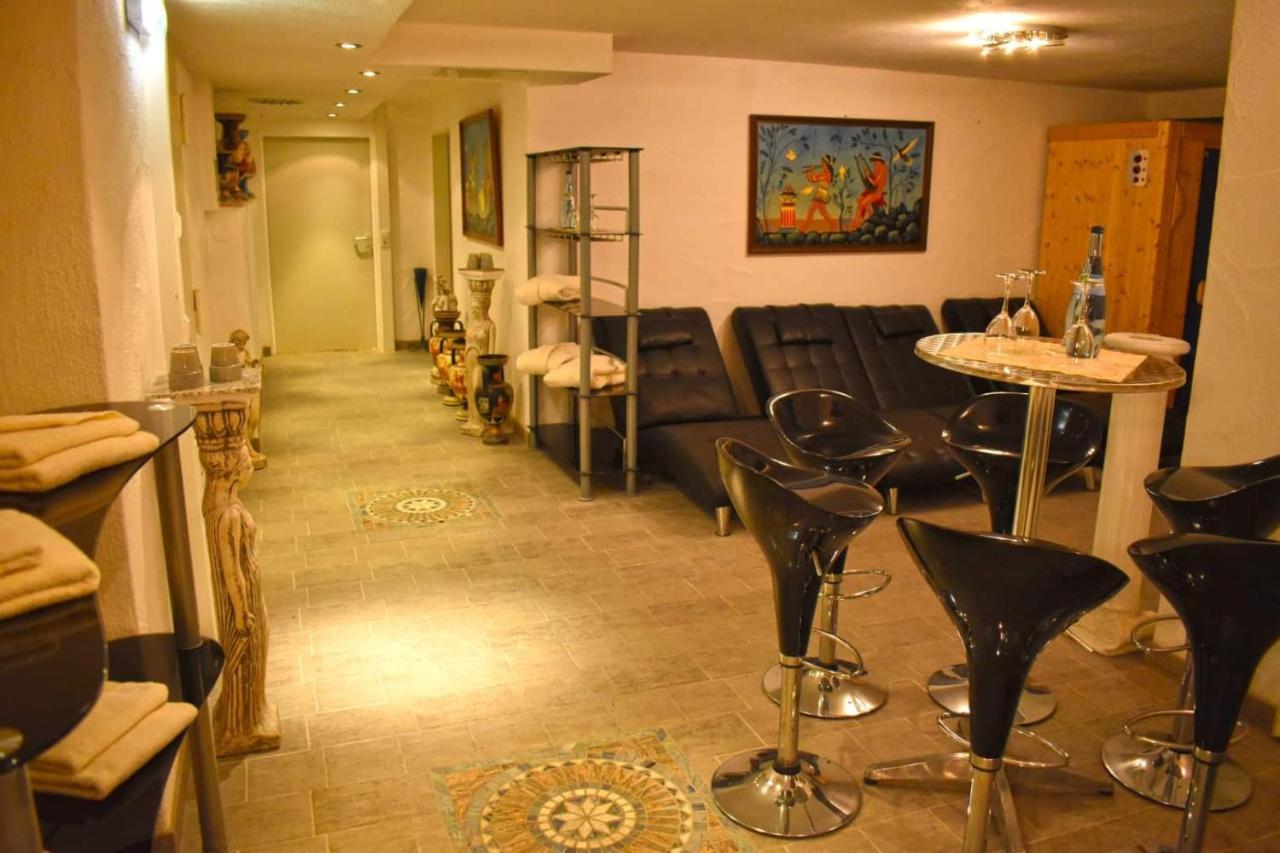 Hotel Und Restaurant Nehrener Hof Екстер'єр фото